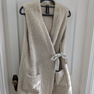 Anthropologie Akemi + Kin  'Maddie' Sherpa Vest